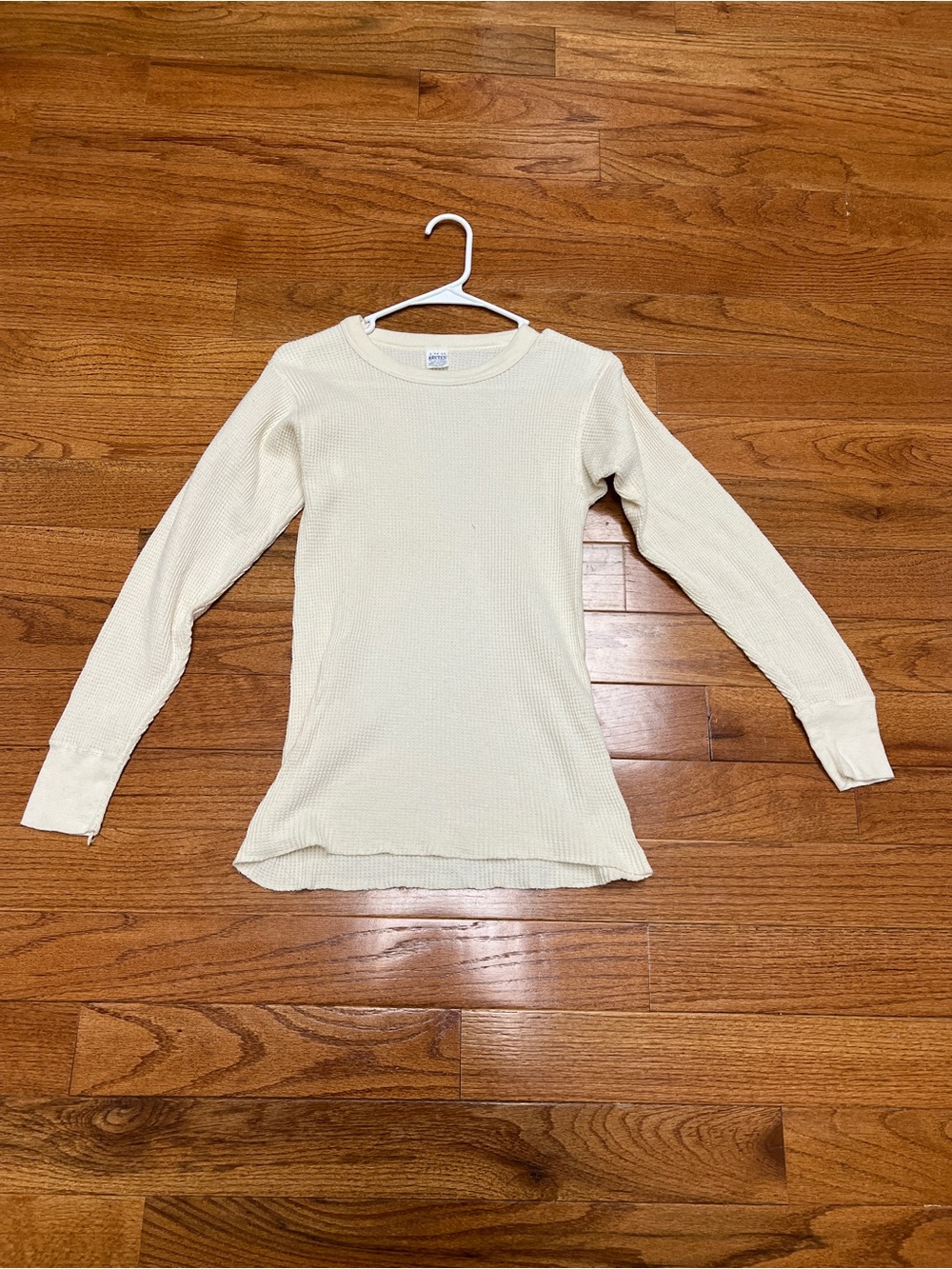 VTG Arctex Cream Waffle Knit Long Sleeve Top